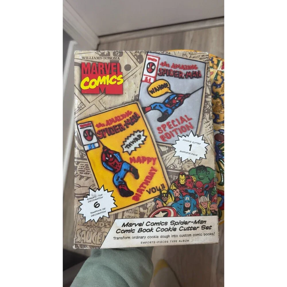 Williams Sonoma 2011 Marvel Spider-Man Cookie Cutter Set